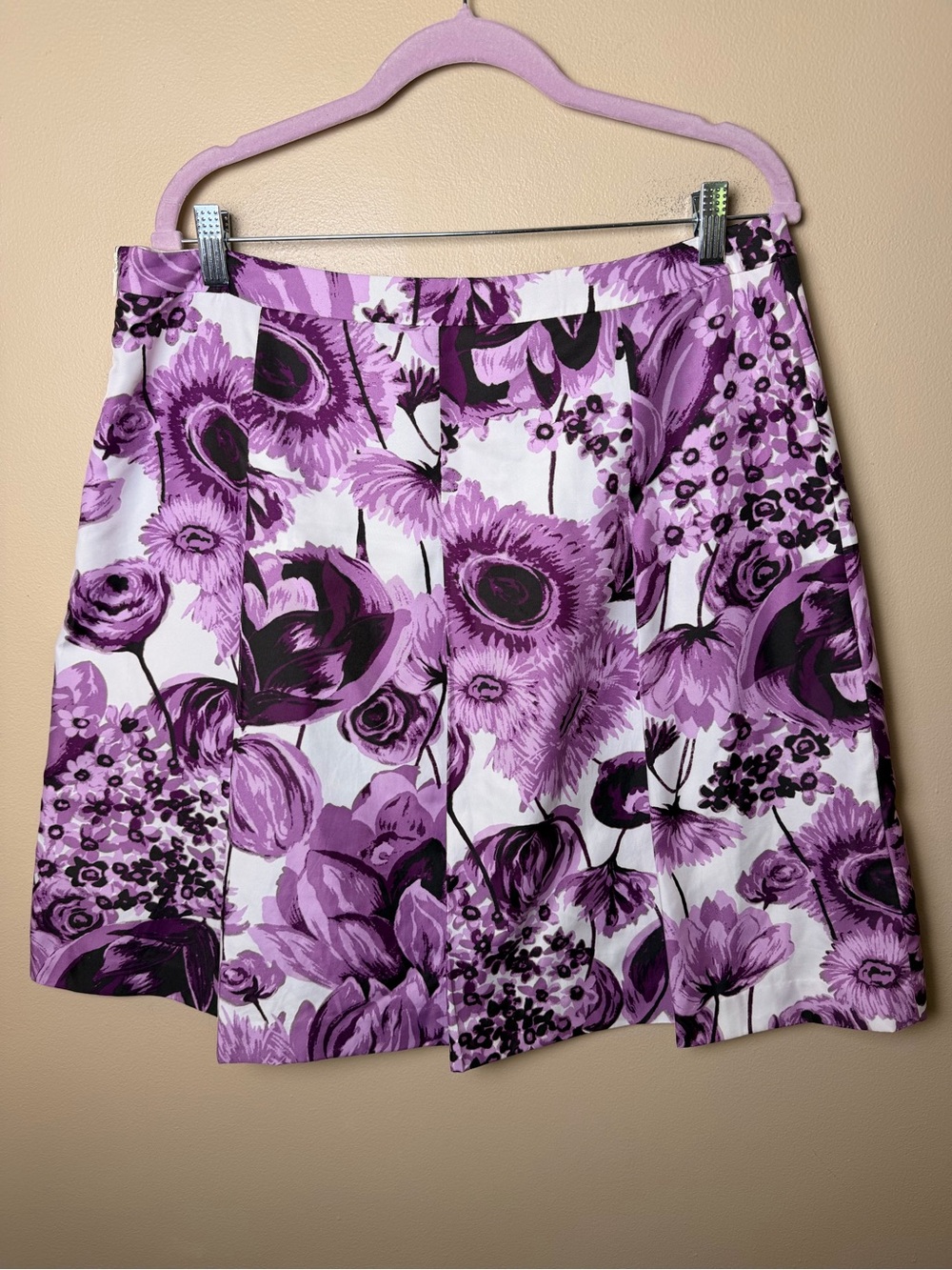 Ann Taylor Purple Floral Pleated Mini Skirt Size 14 EUC - Picture 3 of 6